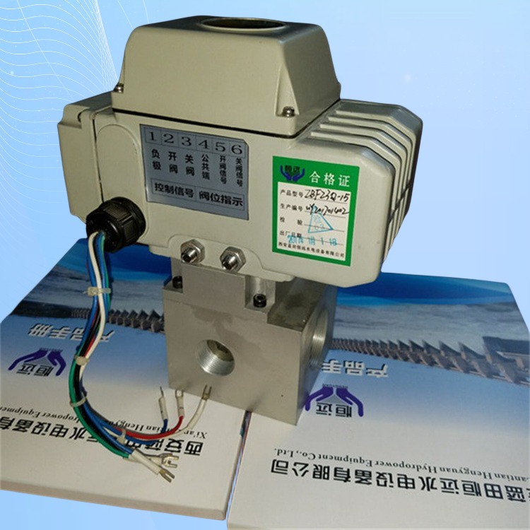 ZBF23Q588.jpg