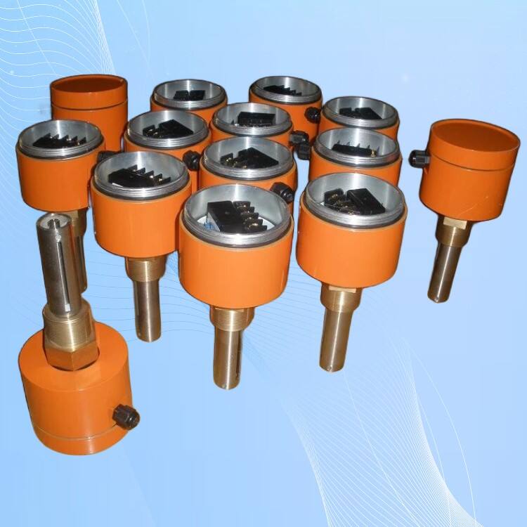 YHX24085.jpg YHX24085.jpg